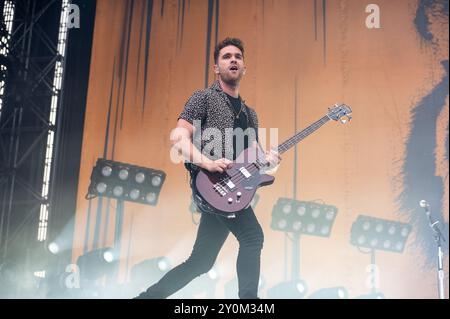 6 luglio 2024: Mike Kerr si esibisce con Royal Blood al festival IDays di Milano Foto Stock