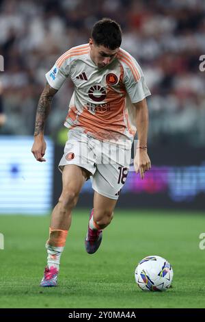 Matias Soule di AS Roma in azione durante la partita di serie A tra Juventus FC e AS Roma allo Stadio Allianz il 1° settembre 2024 a Torino. Foto Stock