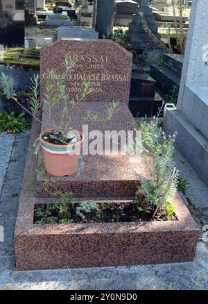 Parigi, fra. 27 agosto 2024. 20240827 - Gravesite del fotografo Brassai e di sua moglie Gilberte, nel cimitero di Montparnasse a Parigi, Francia. (Immagine di credito: © Chuck Myers/ZUMA Press Wire) SOLO PER USO EDITORIALE! Non per USO commerciale! Foto Stock