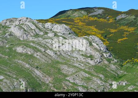 Catena dei Monti Cantabrici (alto Sil, León) nel nord della Spagna Foto Stock