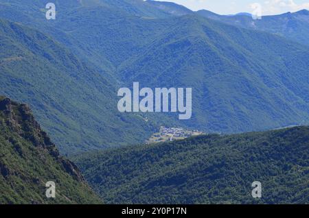 Catena dei Monti Cantabrici (alto Sil, León) nel nord della Spagna Foto Stock