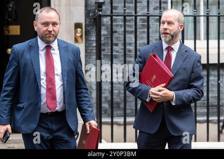 Londra, Inghilterra, Regno Unito. 3 settembre 2024. Il Segretario di Stato per la Scozia IAN MURRAY (a sinistra) e il Segretario di Stato per le imprese e il commercio JONATHAN REYNOLDS (a destra) lasciano il 10 di Downing Street dopo una riunione del Gabinetto. (Credit Image: © Thomas Krych/ZUMA Press Wire) SOLO PER USO EDITORIALE! Non per USO commerciale! Foto Stock