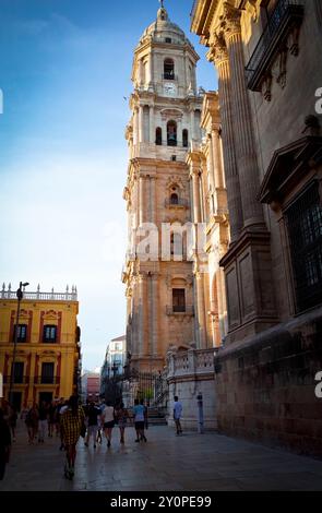 Malaga, Spagna. Fotografia architettonica della torre della Cattedrale di Malaga . 6 settembre 2019 Foto Stock