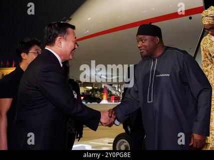 Pechino, Cina. 3 settembre 2024. Il presidente gambiano Adama Barrow arriva per il Summit 2024 del Forum sulla cooperazione Cina-Africa (FOCAC) a Pechino, capitale della Cina, 3 settembre 2024. Crediti: Zhang Chenlin/Xinhua/Alamy Live News Foto Stock