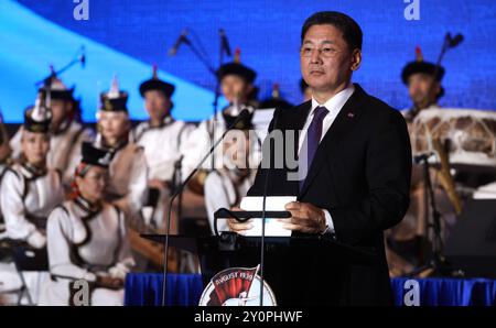 Ulan Bator, Mongolia. 3 settembre 2024. Il presidente mongolo Ukhnaagiin Khurelsukh, pronuncia le sue osservazioni durante un ricevimento in occasione del 85° anniversario della vittoria congiunta vinta dalle forze armate sovietiche e mongole sui giapponesi, 3 settembre 2024 a Ulan Bator, Mongolia. Foto Stock