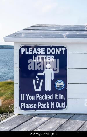 Si prega di non gettare l'insegna presso il faro di Green Point a Port de grave, Newfoundland & Labrador, Canada Foto Stock