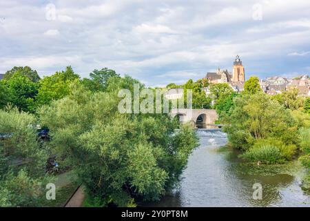 fiume Lahn, ponte alte Lahnbrücke, cattedrale di Wetzlar Wetzlar Lahntal Assia, Assia Germania Foto Stock