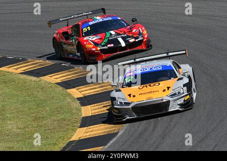 Scarperia, Italia - 13 luglio 2024: AUDI R8 LMS del team Tresor Audi Sport Italia guidata da Mazzola Rocco e Delli Guanti Pietro in azione durante ACI CS Foto Stock