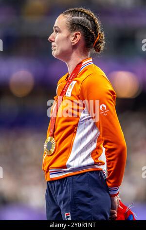 PARIGI - Kimberly Alkemade vince l'oro nella finale dei 200 metri T64 durante i Giochi Paralimpici. ANP MARCEL VAN HOORN Foto Stock