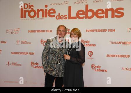 Uwe Ochsenknecht und Corinna Harfouch / Weltpremiere Die Ironie des Lebens / Kino, Film, Fernsehen / Mathäser Filmpalast / München / 03. Settembre 2024 *** Uwe Ochsenknecht e Corinna Harfouch prima mondiale The Iirony of Life Cinema, Film, televisione Mathäser Filmpalast Monaco di Baviera 03 settembre 2024 Foto Stock