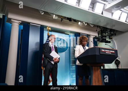 2 settembre 2024 Washington DC il briefing stampa della Casa Bianca del segretario alla stampa Karine Jean-Pierre e l'ufficio affari intergovernativi Tom Perez hanno parlato oggi al briefing stampa alla Casa Bianca Foto Stock