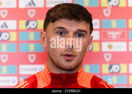 PONTYCLUN, REGNO UNITO. 3 settembre 2024. Durante una sessione mediatica gallese senior al vale Resort, in vista della partita UEFA Nations League 2025 contro Turchia al Cardiff City Stadium il 6 settembre. (PIC di John Smith/FAW) credito: Football Association of Wales/Alamy Live News Foto Stock