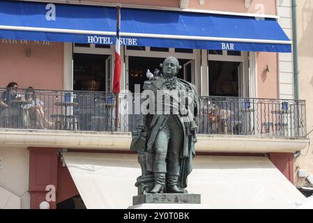 Monumento a Pierre Andre de Suffren, ufficiale di marina e viceammiraglio, nato nel 1726 a Saint Tropez, Provence-Alpes-Cote d'Azur, Francia, Europa Foto Stock