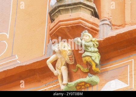 Questo ex edificio dei sarti dell'abbigliamento fu costruito nel 1494 sulle fondamenta della prima casa delle corporazioni del 1274. L'associazione medievale di Long- Foto Stock