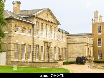 Aynhoe Hall - ampia ristrutturazione di Restoration hardware (RH). Rinominato "RH England The Gallery at Aynho Park". Retail e settore alberghiero di fascia alta. Foto Stock