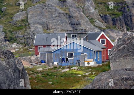 Il remoto villaggio di aappilattoq è praticamente inaccessibile via terra Foto Stock