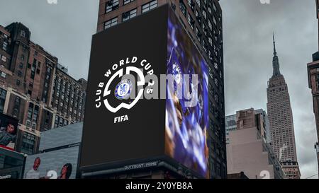 Mockup come esempio per il marketing di cartelloni pubblicitari per la Coppa del mondo FIFA Club 25, Chelsea FC, New York City, NY, SOLO EDITORIALE USA! Foto Stock