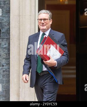 Londra, Inghilterra, Regno Unito. 4 settembre 2024. Il primo ministro britannico KEIR STARMER è stato visto lasciare il 10 di Downing Street per la sessione delle domande del primo ministro. (Credit Image: © Tayfun Salci/ZUMA Press Wire) SOLO PER USO EDITORIALE! Non per USO commerciale! Crediti: ZUMA Press, Inc./Alamy Live News Foto Stock