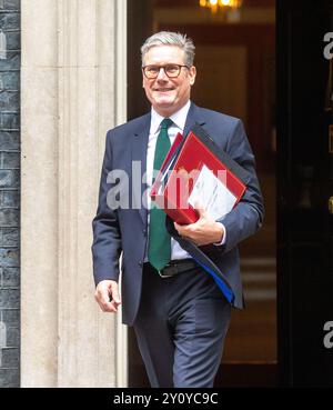 Londra, Inghilterra, Regno Unito. 4 settembre 2024. Il primo ministro britannico KEIR STARMER è stato visto lasciare il 10 di Downing Street per la sessione delle domande del primo ministro. (Credit Image: © Tayfun Salci/ZUMA Press Wire) SOLO PER USO EDITORIALE! Non per USO commerciale! Crediti: ZUMA Press, Inc./Alamy Live News Foto Stock