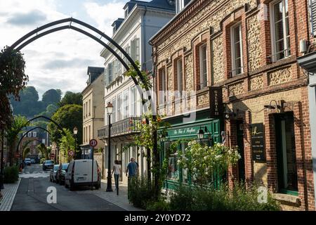 Rue Cachin a Honfleur, Calvados, Normandia, Francia Foto Stock