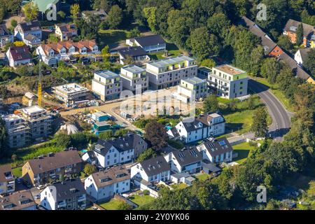 Luftbild, Baustelle Neubau Wohnsiedlung IM Westenfeld, Kindergarten Heilig Geist, Baak, Hattingen, Ruhrgebiet, Nordrhein-Westfalen, Deutschland ACHTUNGxMINDESTHONORARx60xEURO *** Vista aerea, cantiere nuovo complesso immobiliare IM Westenfeld, Kindergarten Heilig Geist, Baak, Hattingen, regione della Ruhr, Renania settentrionale-Vestfalia, Germania ACHTUNGxMINDESTHONORARx60xEURO Foto Stock