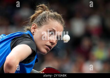 Parigi, Francia. 4 settembre 2024. Natalia Partyka della Polonia gareggia durante la finale di singolo femminile di Para Table Tennis WS10 contro Yang Qian dell'Australia ai Giochi Paralimpici di Parigi 2024, in Francia, 4 settembre 2024. Crediti: Zhang Cheng/Xinhua/Alamy Live News Foto Stock