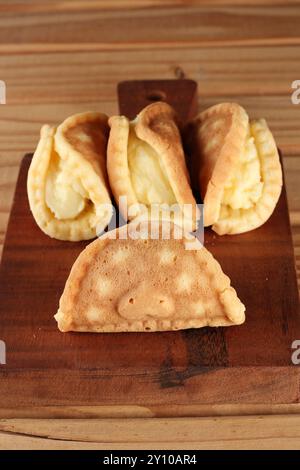 Tipo dorayaki dolce giapponese ripieno di panna Foto Stock