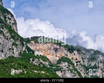 Madonna della Corona vicino a Spiazzi Foto Stock