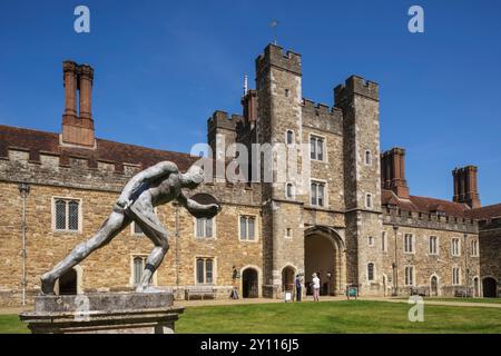 Inghilterra, Kent, Sevenoaks, Knole House, Gatehouse Tower Foto Stock