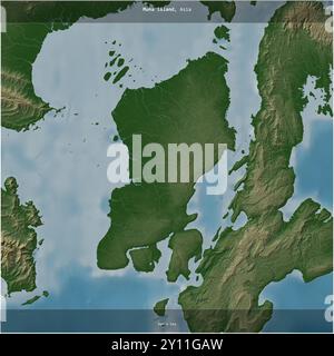 Muna Island nel Mare di banda, appartenente all'Indonesia, ritagliata in piazza su una mappa colorata di elevazione Foto Stock