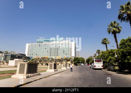 L'hotel Nile Ritz-Carlton, lungo il fiume Nilo, Piazza Tahrir, il Cairo, Egitto, nord Africa, Africa Foto Stock