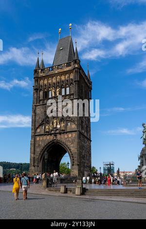 La torre del Ponte Carlo è mostrata a Praga, Repubblica Ceca. Foto Stock