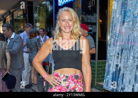Eva Mona Rodekirchen - grande apertura del Bistrot le Consulat a Berlino, 04.09.2024. Grande apertura Bistrot le Consulat *** Eva Mona Rodekirchen grande apertura del Bistrot le Consulat a Berlino il 04 09 2024 grande apertura Bistrot le Consulat Foto Stock