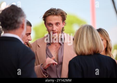Venezia, Italia. 4 settembre 2024. Venezia, Italia. 4 settembre 2024. 81° Mostra cinematografica di Venezia a Venezia, Italia, il 4 settembre 2024. Prima "Joker: Folie A Deux" Benjamin Voisin, 81. Internationale Filmfestspiele Venedig 2024 - Premiere 'jouer Avec le Feu' (il figlio tranquillo) - 20240904 PD12507 credito: APA-PictureDesk/Alamy Live News credito: APA-PictureDesk/Alamy Live News Foto Stock