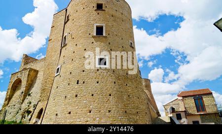 Castello e borgo medievale di Monteverde Irpino, Avellino, Campania. Italia Foto Stock