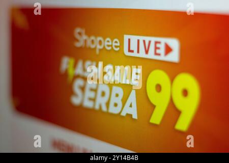 Pringsewu, Lampung; 5 settembre 2024; vendita flash shopee live 99 sul sito Market Place sullo schermo del computer, banner shopee Foto Stock