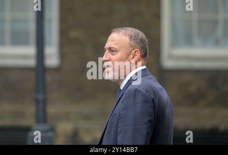 Dr. Husam Zomlot - Capo della missione palestinese nel Regno Unito - partenza 10 Downing Street 4 settembre 2024 Foto Stock