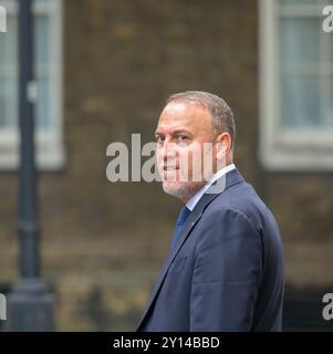 Dr. Husam Zomlot - Capo della missione palestinese nel Regno Unito - partenza 10 Downing Street 4 settembre 2024 Foto Stock