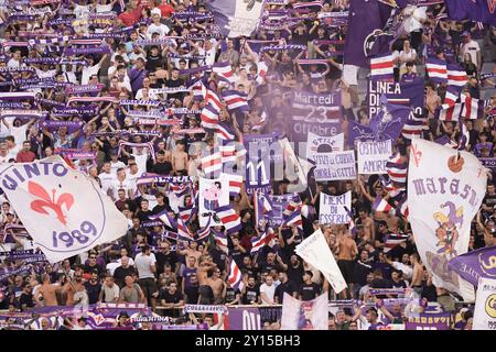 Firenze, Italia. 1 settembre 2024. Tifoso della Fiorentina durante la partita di serie A Enilive 2024/2025 tra Fiorentina e Monza - serie A Enilive allo Stadio Artemio Franchi - Sport, calcio - Firenze, Italia - domenica 1 settembre 2024 (foto di massimo Paolone/LaPresse) crediti: LaPresse/Alamy Live News Foto Stock
