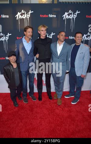 Peter Dinklage, David Ginsberg, Levon Hawke, Elliott Lester und Adam Lewinson bei der Weltpremiere des Kinofims The Thicket im AMC The Grove. Los Angeles, 04.09.2024 *** Peter Dinklage, David Ginsberg, Levon Hawke, Elliott Lester e Adam Lewinson alla prima mondiale del film The Thicket all'AMC The Grove Los Angeles, 04 09 2024 foto:xD.xStarbuckx/xFuturexImagex thicket 4894 Foto Stock