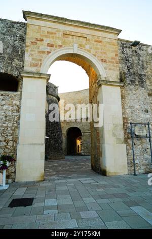 La storica città di Otranto, Puglia, Italia Foto Stock