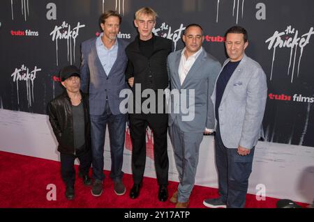 Peter Dinklage, David Ginsberg, Levon Hawke, Elliott Lester und Adam Lewinson bei der Weltpremiere des Kinofims The Thicket im AMC The Grove. Los Angeles, 04.09.2024 *** Peter Dinklage, David Ginsberg, Levon Hawke, Elliott Lester e Adam Lewinson alla prima mondiale del film The Thicket all'AMC The Grove Los Angeles, 04 09 2024 foto:XC.xVanxWagonerx/xFuturexImagex thicket 4758 Foto Stock