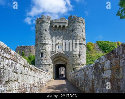 Ingresso al castello di Carisbrooke, Carisbrooke, vicino a Newport, Isola di Wight, Inghilterra, REGNO UNITO Foto Stock