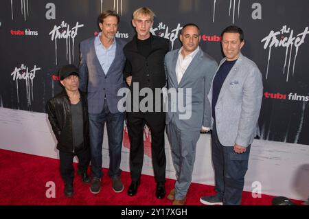 Peter Dinklage, David Ginsberg, Levon Hawke, Elliott Lester und Adam Lewinson bei der Weltpremiere des Kinofims 'The Thicket' im AMC The Grove. Los Angeles, 04.09.2024 Foto Stock