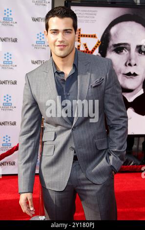 Jesse Metcalfe al TCM Classic Film Festival 2012 Gala Screening of 'Cabaret' tenutosi al Grauman's Chinese Theater di Hollywood il 12 aprile 2012. Foto Stock