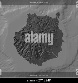 Isola di Gran Canaria nell'Oceano Atlantico settentrionale, appartenente alla Spagna, ritagliata su una mappa a due livelli Foto Stock