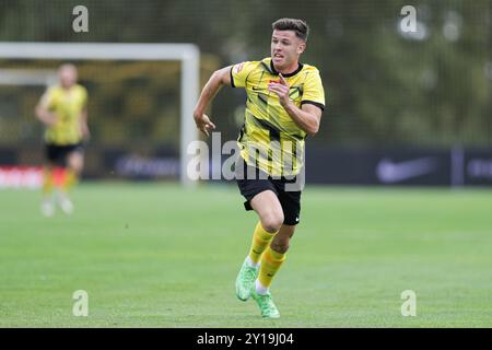 Cracovia, Polonia. 1 settembre 2024. Daniel Sandoval di Wieczysta Cracovia visto in azione durante la partita di calcio polacca Betclic 2 League 2024/2025 tra Wieczysta Cracovia e Pogon Grodzisk Mazowiecki allo stadio Wieczysta. Punteggio finale; Wieczysta Krakow 1:1 Pogon Grodzisk Mazowiecki. (Foto di Grzegorz Wajda/SOPA Images/Sipa USA) credito: SIPA USA/Alamy Live News Foto Stock