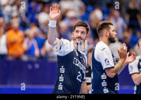 Tim Suton (TBV Lemgo Lippe, #23) ist enttaeuscht nach 20:27 Niederlage GER, TBV Lemgo Lippe vs. MT Melsungen, Handball, 1. Bundesliga, 1. Spieltag, Spielzeit 2024/2025, 05.09.2024 foto: Eibner-Pressefoto / Jan Rollinger Foto Stock