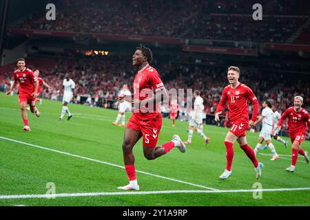 Copenaghen, Danimarca. 5 settembre 2024. Patrick Dorgu dalla Danimarca segna a 1-0 punti durante la partita di UEFA Nations League tra Danimarca e Svizzera al Parken di Copenaghen, giovedì 5 settembre 2024. (Foto: Mads Claus Rasmussen/Scanpix 2024) credito: Ritzau/Alamy Live News Foto Stock