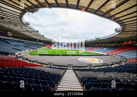 Una visione generale dello stadio Hampden prima della partita UEFA Nations League, League A, gruppo A1 tra Scozia e Polonia all'Hampden Park di Glasgow, Scozia, Regno Unito il 5 settembre 2024 (foto di Andrew Surma/ Credit: SIPA USA/Alamy Live News Foto Stock